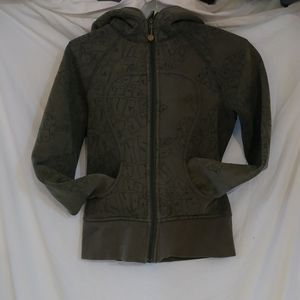 Size 4 lululemon scuba sweater